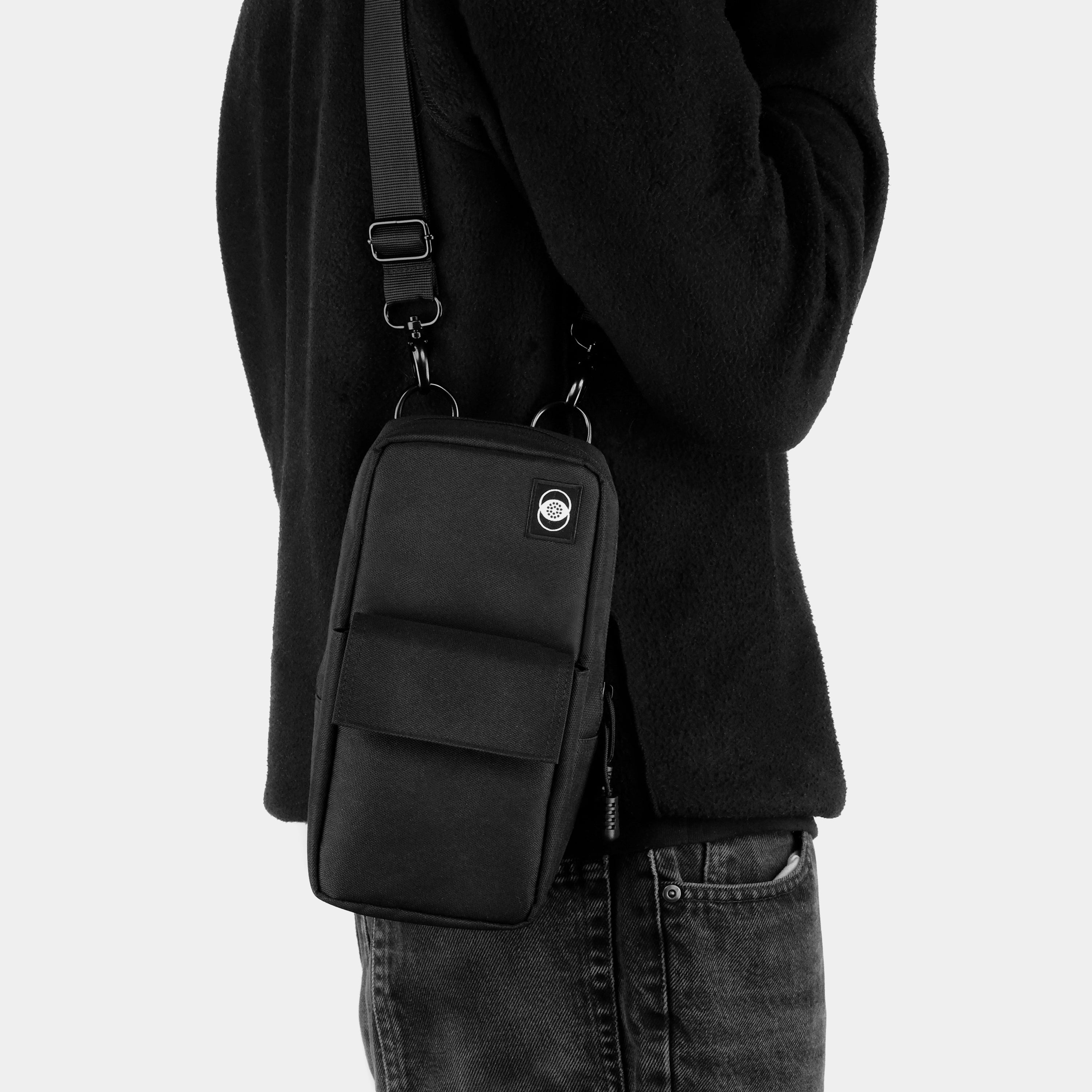 Discounted Retrospekt SX-70 Sonar Autofocus Black Camera Bag