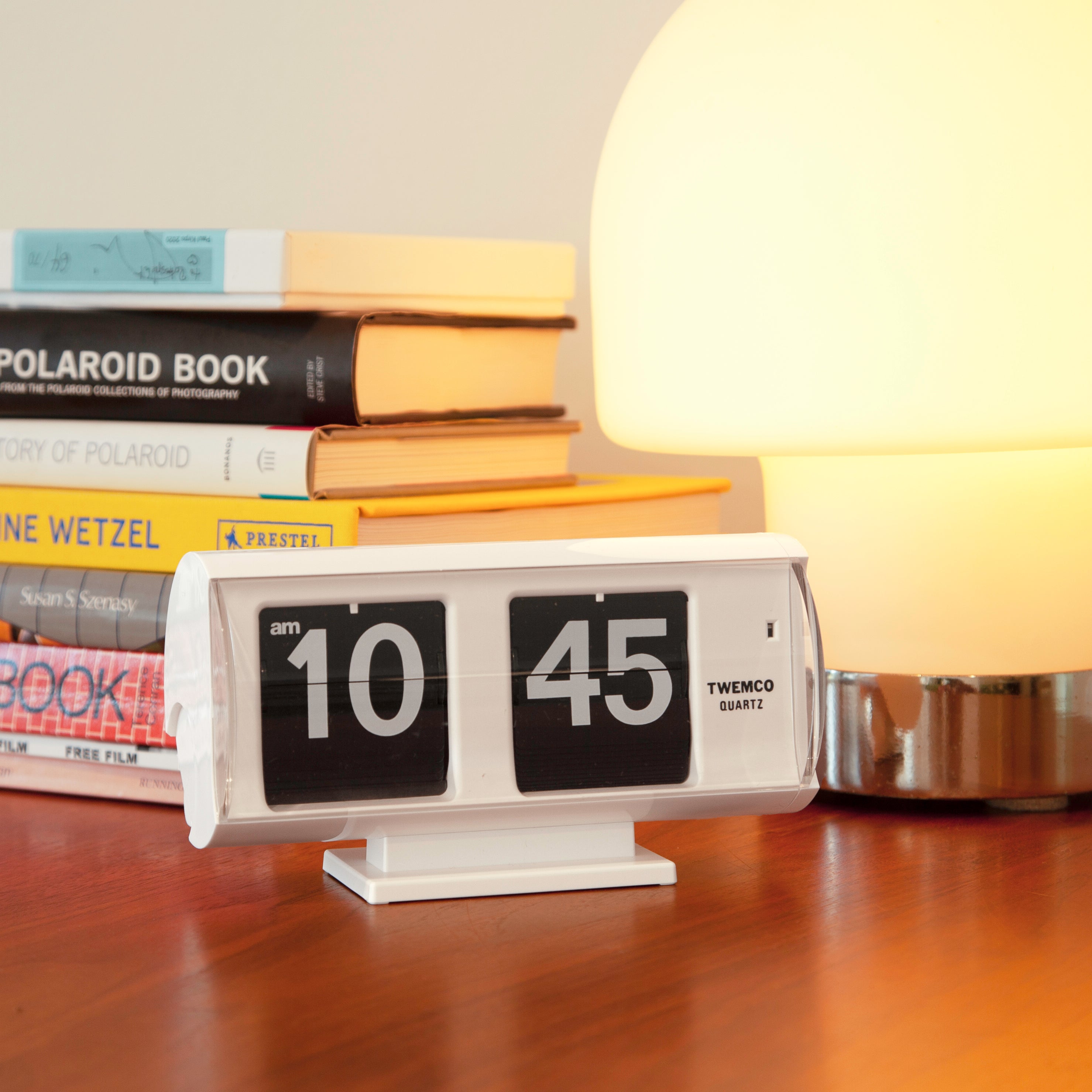 Twemco QT-30T Analog Flip Clock